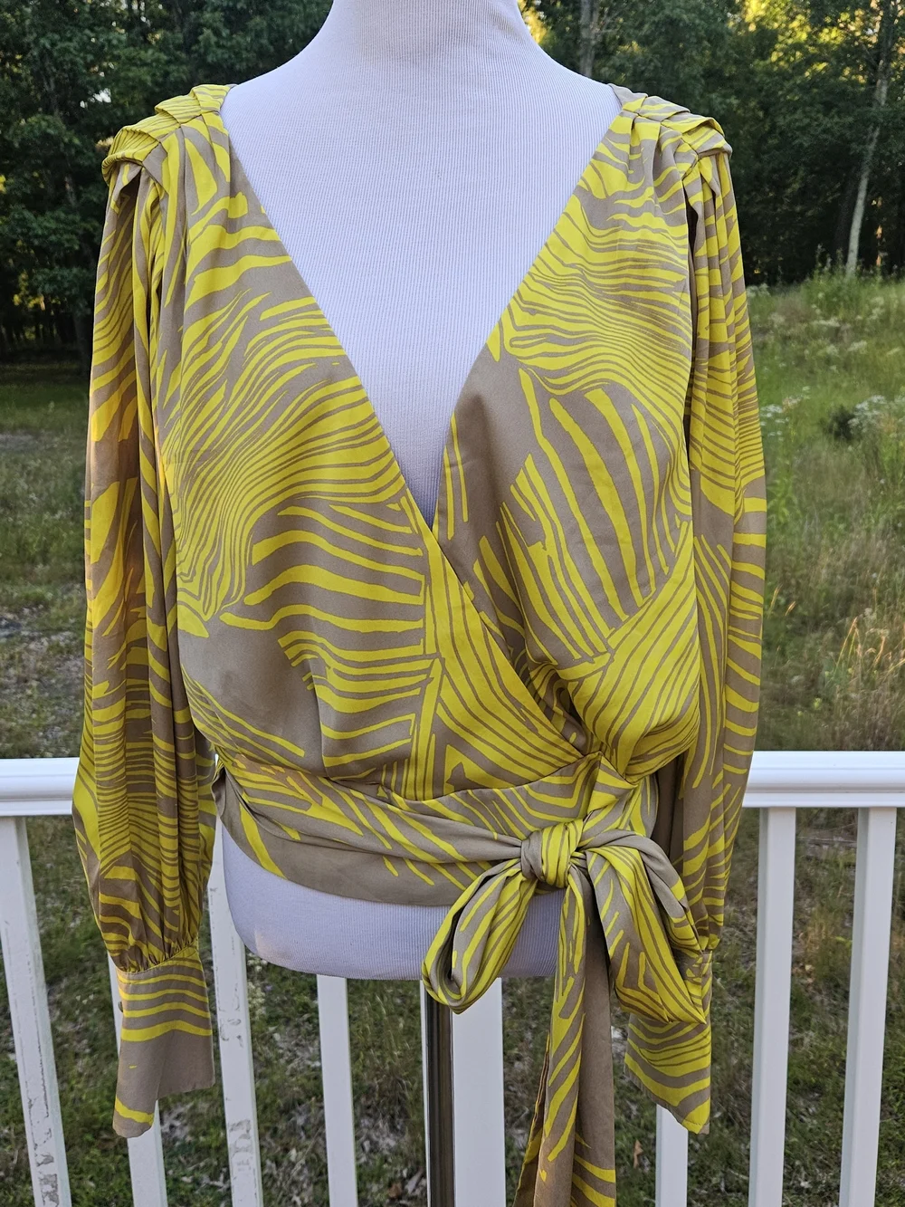 Banana Republic nwt banana